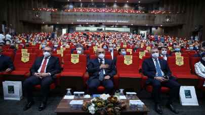 Hazine ve Maliye Bakanı Elvan, Kocaeli’de iş dünyası temsilcileriyle bir araya geldi: (1)