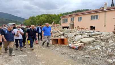 Ulaştırma ve Altyapı Bakanı Karaismailoğlu, Babaçay köyünde inceleme yaptı