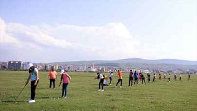 Ardahanlı golfçüler turnuvalara meralarda da hazırlanıyor