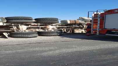 Bodrum’da devrilen beton mikserinin sürücüsü yaralandı