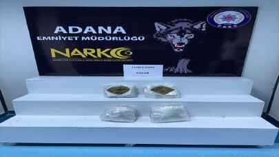 Adana’da çantasında 2 kilo 100 gram esrar ele geçirilen yolcu  tutuklandı