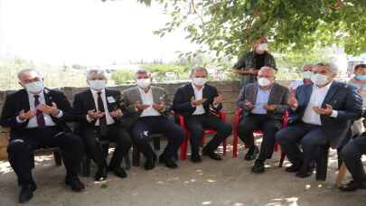 Aile ve Sosyal Hizmetler Bakan Yardımcısı İsmail Ergüneş, Hatay’da taziye ziyaretinde bulundu