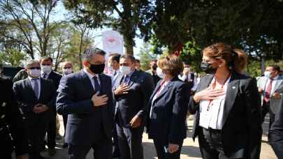 Bakan Pakdemirli, İklim Değişikliklerinin Bitkisel Üretime Etkileri hakkında konuştu