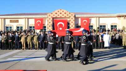 Eren7 Operasyonu’nda şehit olan Uzman Çavuş Tortumlu’nun naaşı memleketine uğurlandı