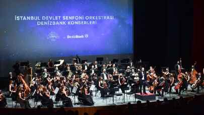 İDSO, AKM’de 13 yıl aranın ardından konser verdi