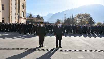 Büyük Önder Atatürk’ü anıyoruz