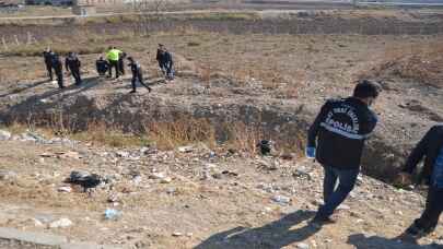 Son Dakika! Yol kenarında ölü bulundu