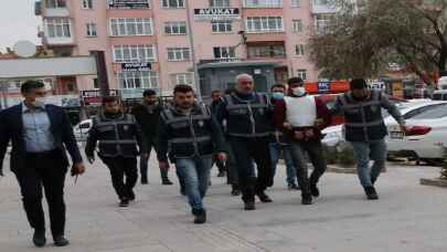 Niğde’deki cinayetle ilgili baba ve iki oğlu gözaltına alındı 