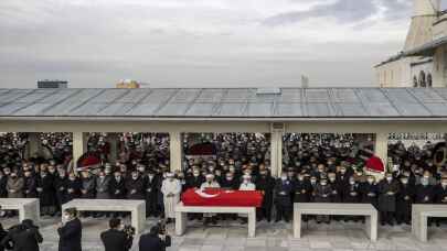 Eski Bakanlardan Güldal Akşit için Meclis’te cenaze töreni düzenlendi