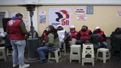 Bakırköy Belediyesi işçilerinin grevi 79 gündür sürüyor