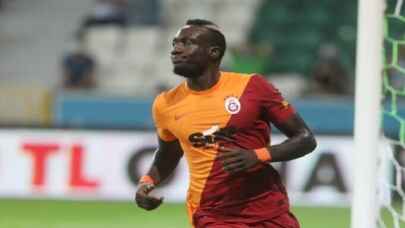 Galatasaraylı Mbaye Diagne sakatlandı