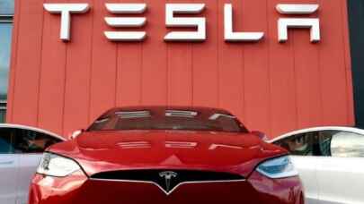 Tesla cinsel tacizden dava ediliyor!