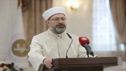 Diyanet İşleri Başkanı Erbaş, "Gençlik Koordinatörleri Eğitim Semineri"nde konuştu: