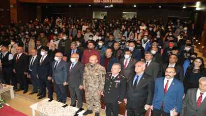 IĞDIR - Hocalı Katliamı'nın kurbanları Iğdır'da anıldı