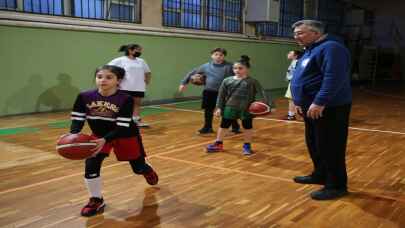 Alperen Şengün'ü basketbola kazandıran antrenör Taslı'dan NBA oyuncusuna övgü: