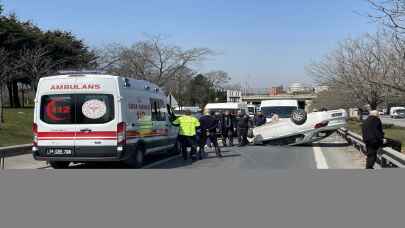 Beykoz'da devrilen otomobilin sürücüsü yaralandı