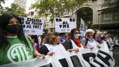 BUENOS AIRES - Arjantin’de hükümetin IMF ile yaptığı borç ödeme anlaşması protesto edildi