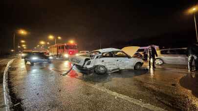 Bursa'da trafik kazası: 1 ölü, 6 yaralı