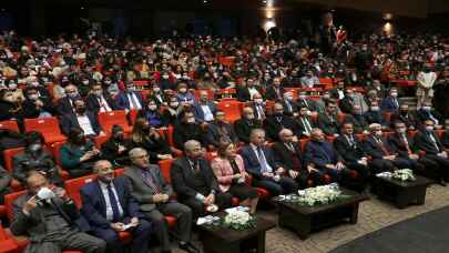 GAZİANTEP - Bakan Yardımcısı Dursun'dan üniversite öğrencilerine uzay çağrısı