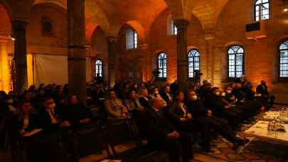 Gaziantep'te "Yaprak Sayar ile İpek Yolunda Meşk" konseri düzenlendi