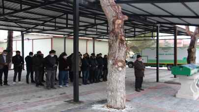 ISPARTA - Tüfekle vurularak karnındaki bebeğiyle öldürülen kadın defnedildi