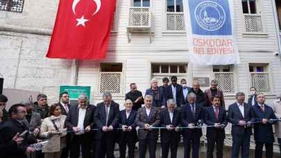 İstanbul Üsküdar'daki kütüphane gençlerden ilgi görüyor