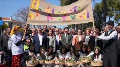 İZMİR - Ege'nin gastronomi buluşması "Alaçatı Ot Festivali" başladı (2)