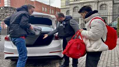 Kiev'den kaçmak isteyenler tren istasyonuna akın etti