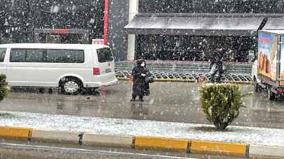 Samsun, Çorum, Tokat ve Kastamonu'da kar yağışı etkili oluyor