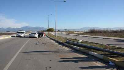 Serik'te zincirleme trafik kazasında bir kişi yaralandı