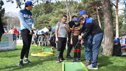 Bursa'da otizme sporlu farkındalık