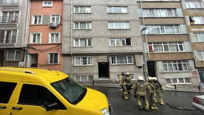 Şişli'de yer altı kabloları yanan sokakta 3 bina tahliye edildi