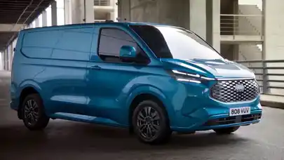 Kocaeli fabrikalarında üretilecek yeni Ford E-Transit Custom tanıtıldı