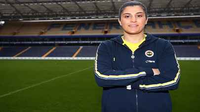 Olimpiyat şampiyonu Busenaz Sürmeneli resmen Fenerbahçe'de!