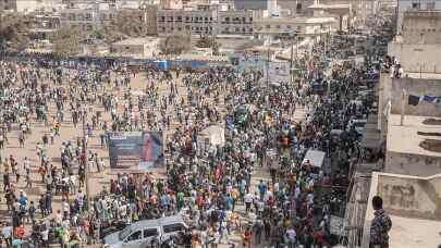 Senegal'de cumhurbaşkanlığı seçim yarışı başladı