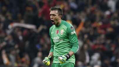 Galatasaray'ın efsane kalecisi Muslera 5. kez dalya heyecanı yaşıyor