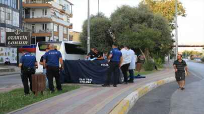 Antalya'da bir kişi bankta ölü bulundu