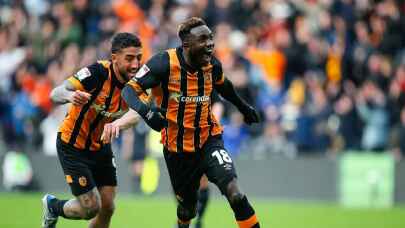 Hull City forması giyen Adama Traoré, Amedspor'da