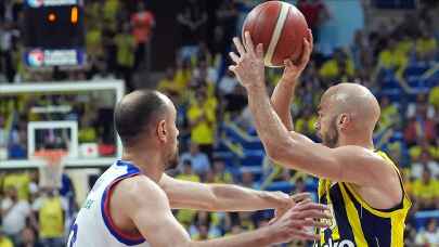 Fenerbahçe Beko, sahasında Anadolu Efes'e mağlup oldu