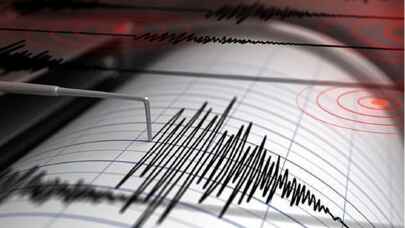 Manisa'da korkutan deprem! İzmir'de de hissedildi