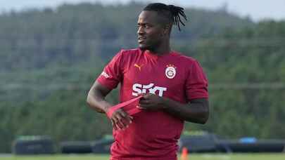 Galatasaray'da Michy Batshuayi, ilk antrenmanına çıktı