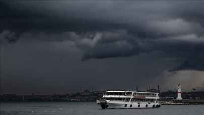 AKOM'dan İstanbul için gök gürültülü sağanak uyarısı