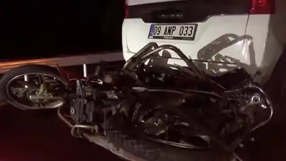 Aydın'da trafik kazası: Hafif ticari araçla çarpışan motosikletteki 2 kişi hayatını kaybetti