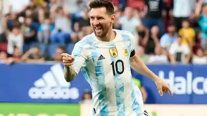 Messi şov yaptı: Arjantin, Bolivya karşısında zafere koştu!