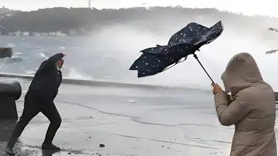 Meteoroloji uyardı: Sıcaklıklar düşüyor, kuvvetli yağış kapıda!