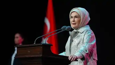 Emine Erdoğan'dan Cumhuriyet'in 101'inci yılı paylaşımı