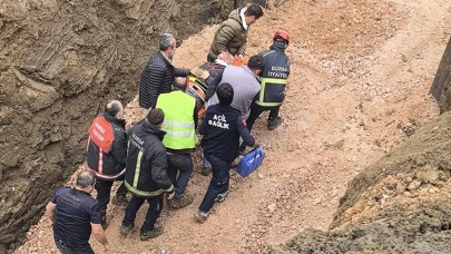 Bursa'da altyapı çalışması sırasında toprak altında kalan işçi hastaneye kaldırıldı