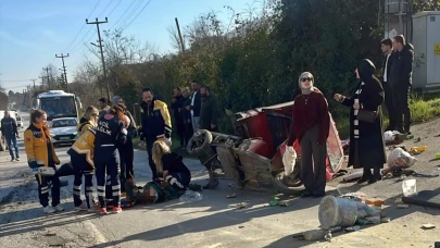 Sakarya'da kamyonetle motosiklet çarpıştı! Baba öldü, oğlu yaralı