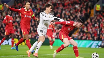 Liverpool, Real Madrid'i 2 golle geçti! Arda Güler ilk 11'de başladı