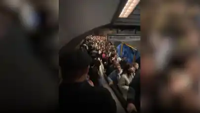 Mecidiyeköy'de yürüyen merdiven krizi: Metro yolcuları zor anlar yaşadı